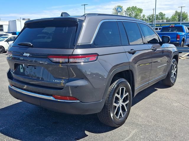 Used 2025 Jeep Grand Cherokee Limited AWD/4WD image 6