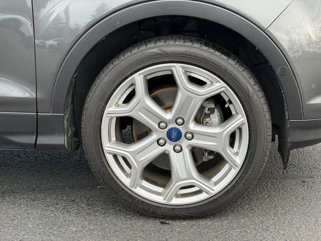 Certified 2019 Ford Escape Titanium image 11