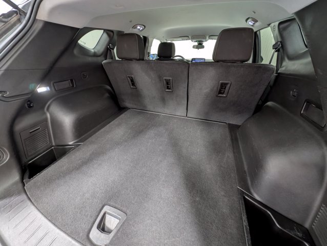 Used 2025 Chevrolet Blazer LT FWD image 20