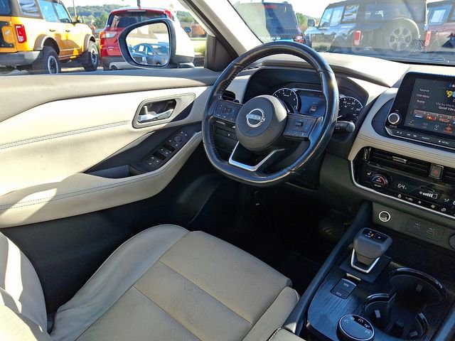 Used 2023 Nissan Rogue SV w/ SV Premium Package image 15