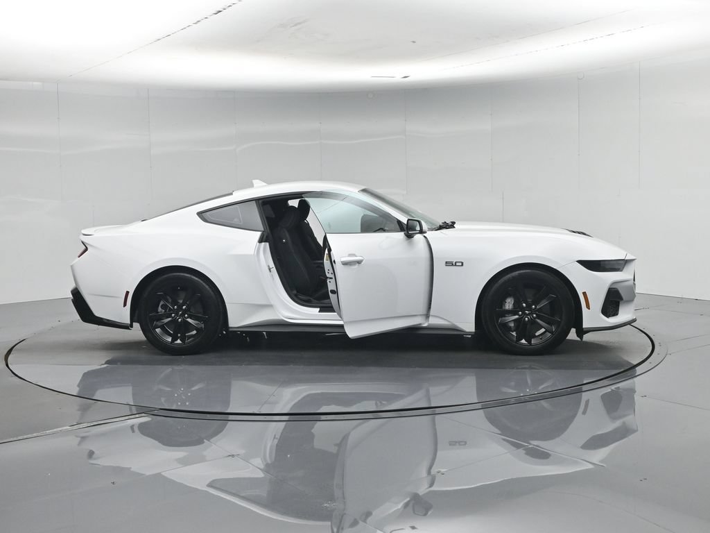 Certified 2025 Ford Mustang GT RWD image 35