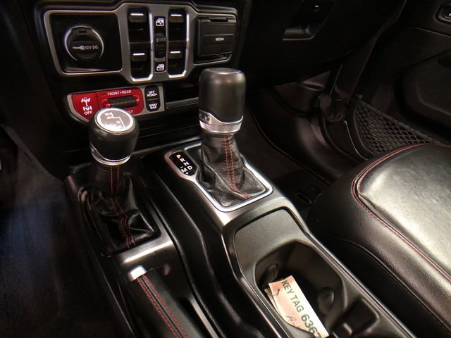 Used 2023 Jeep Gladiator Rubicon w/ Cold Weather Group image 18