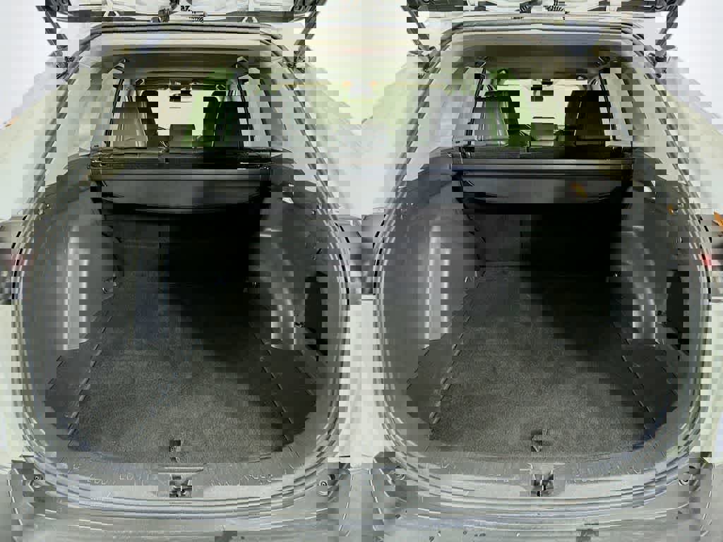 Used 2021 Toyota RAV4 XLE Premium image 24