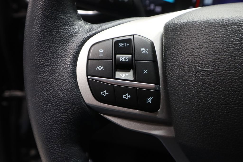 Certified 2022 Ford Explorer XLT w/ Equipment Group 202A image 30