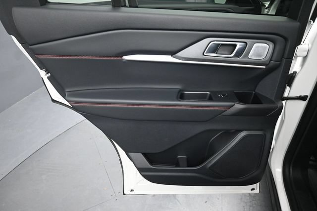 Certified 2025 Ford Explorer ST AWD/4WD image 24