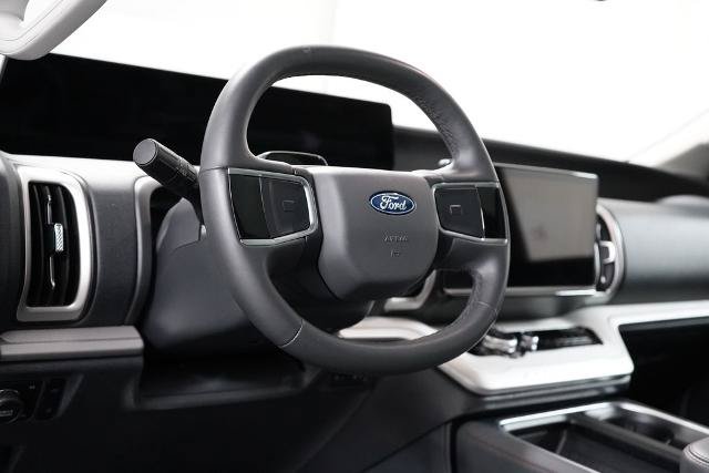 Certified 2025 Ford Expedition Active AWD/4WD image 16