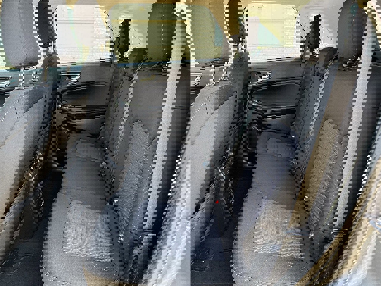 Certified 2022 Ford Edge SE w/ Black Appearance Package image 26