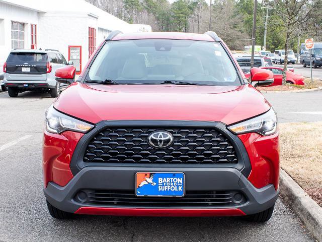 Used 2022 Toyota Corolla Cross LE image 2