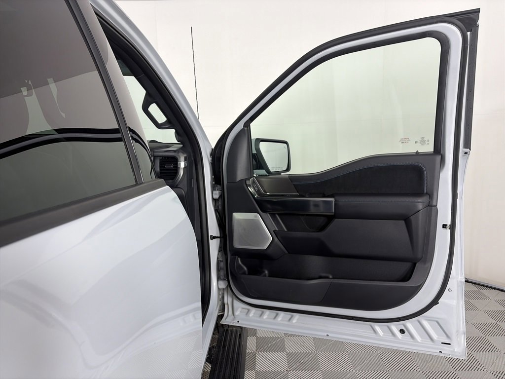 Certified 2025 Ford F150 Platinum w/ Equipment Group 702A High image 33