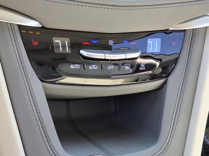 Used 2025 Cadillac XT5 Premium Luxury FWD image 23