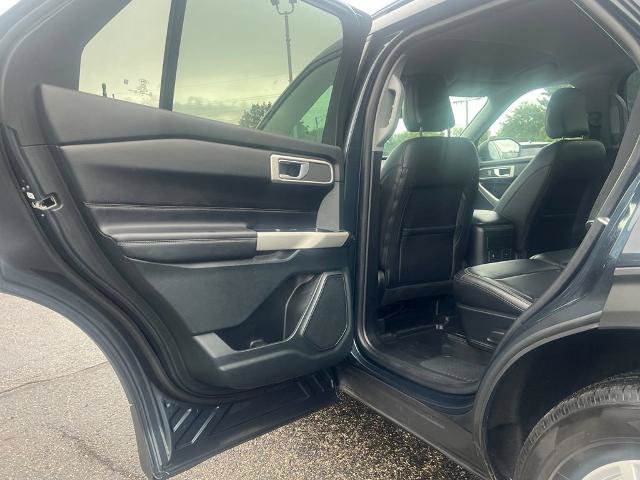 Certified 2023 Ford Explorer XLT w/ Equipment Group 202A AWD/4WD image 25