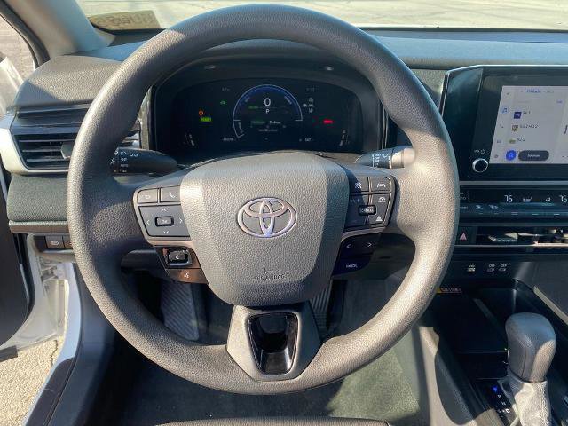 Used 2025 Toyota Camry LE FWD image 17