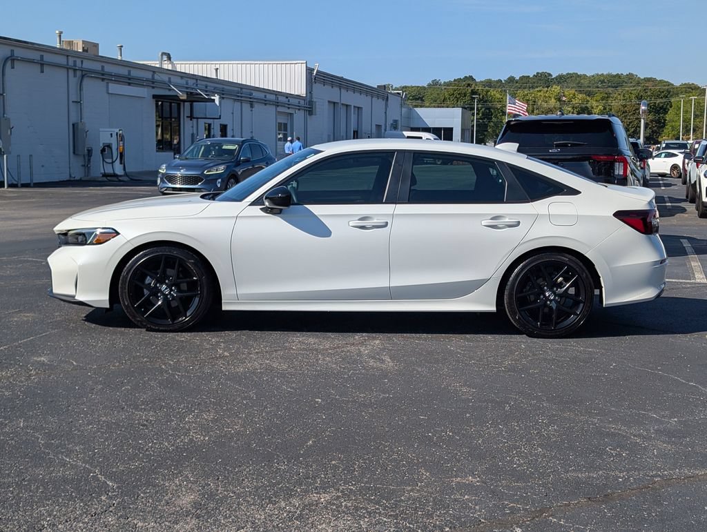 Used 2025 Honda Civic Sport image 5