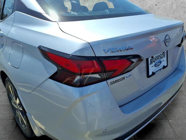 Used 2025 Nissan Versa SV w/ Trunk Package FWD image 11