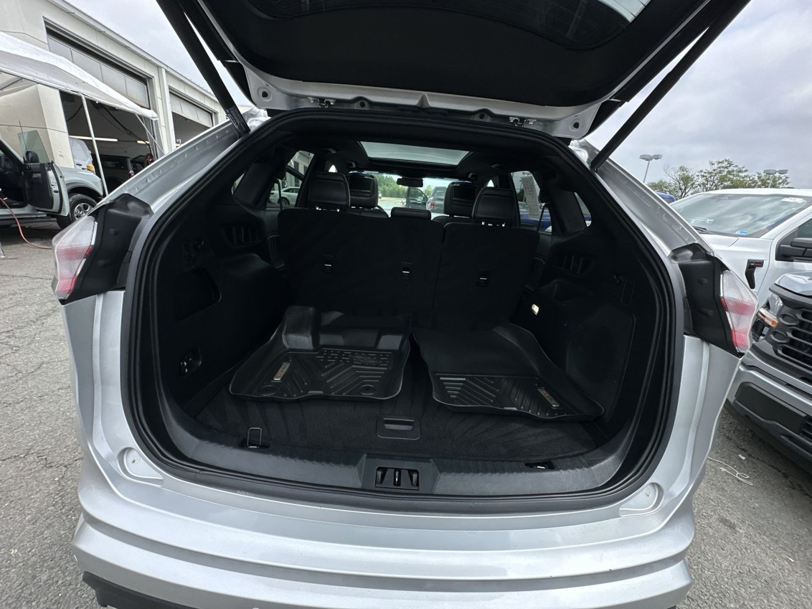 Certified 2019 Ford Edge ST w/ Equipment Group 401A AWD/4WD image 34
