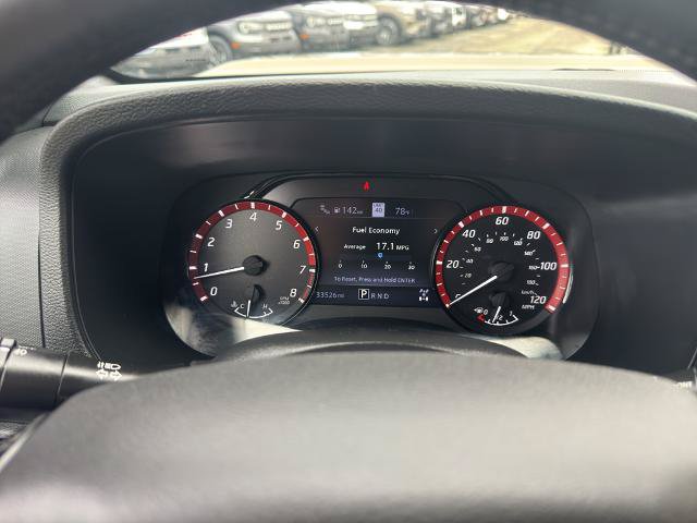 Used 2022 Nissan Frontier PRO-4X w/ Pro-4X Premium Package AWD/4WD image 11