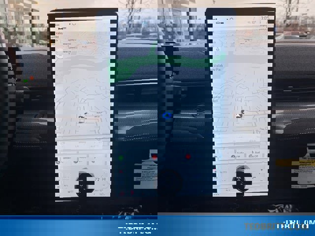 Certified 2025 Ford Mustang Mach-E GT image 33