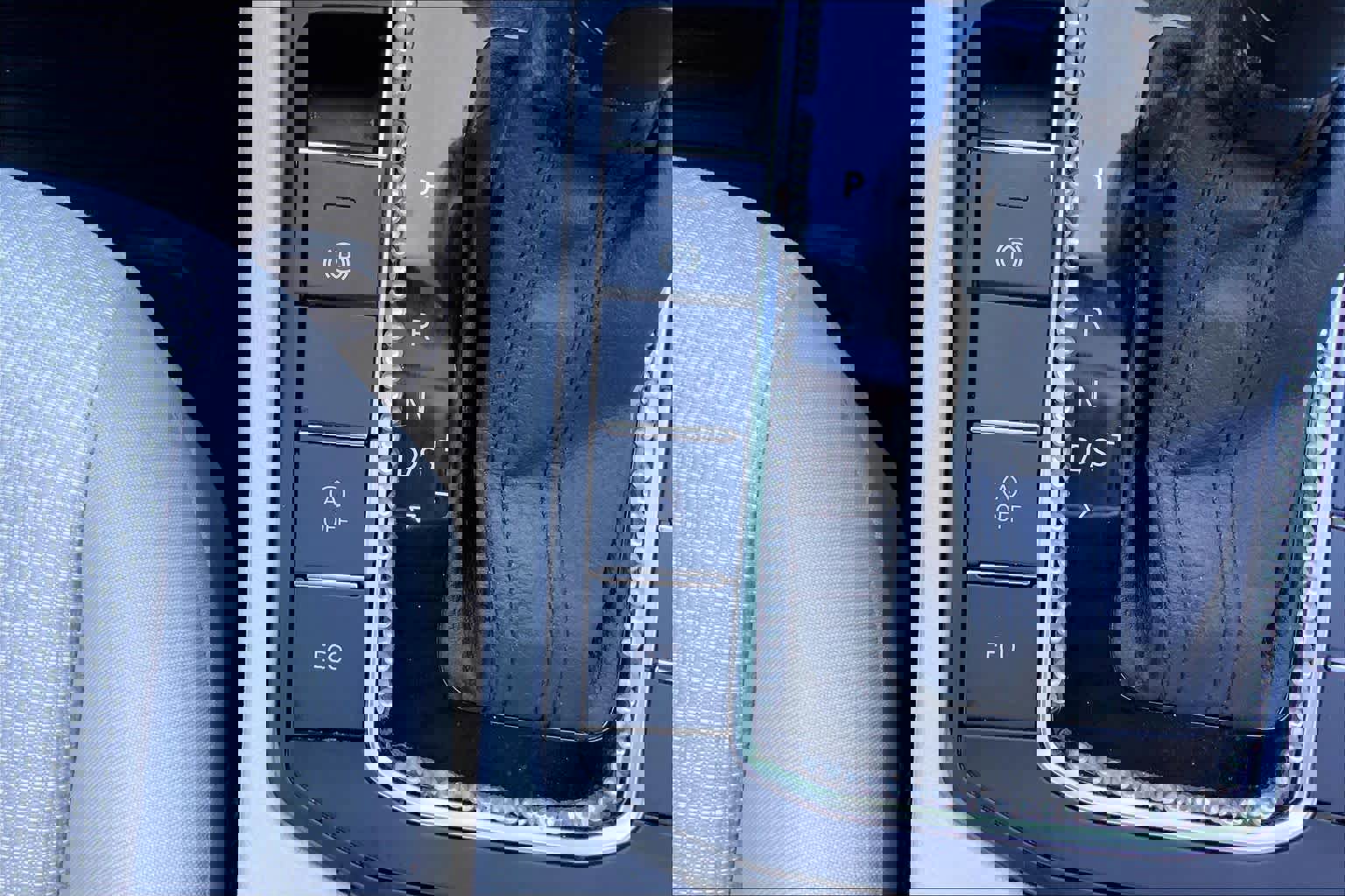 Used 2020 Volkswagen Jetta S w/ Driver Assistance Package image 34