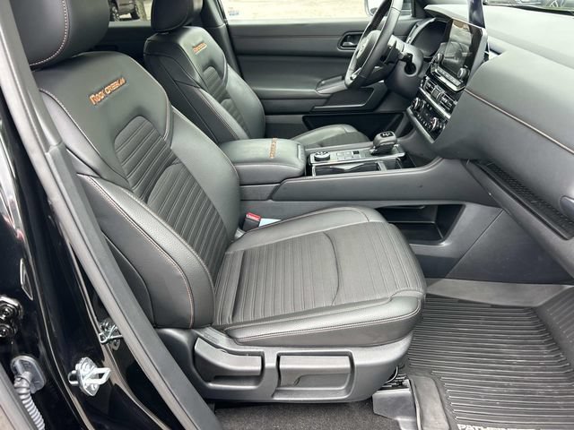 Used 2025 Nissan Pathfinder Rock Creek AWD/4WD image 31