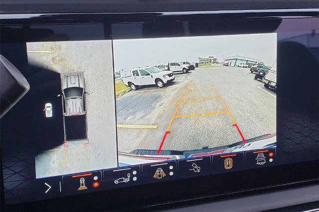 Used 2024 GMC Sierra 2500 AT4X image 13