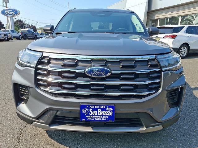 Certified 2025 Ford Explorer Active AWD/4WD image 2