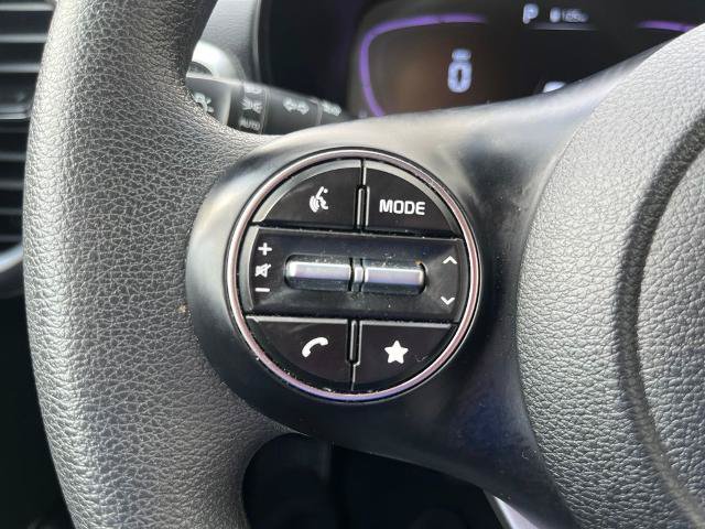 Used 2025 Kia Soul LX w/ LX Technology Package FWD image 20