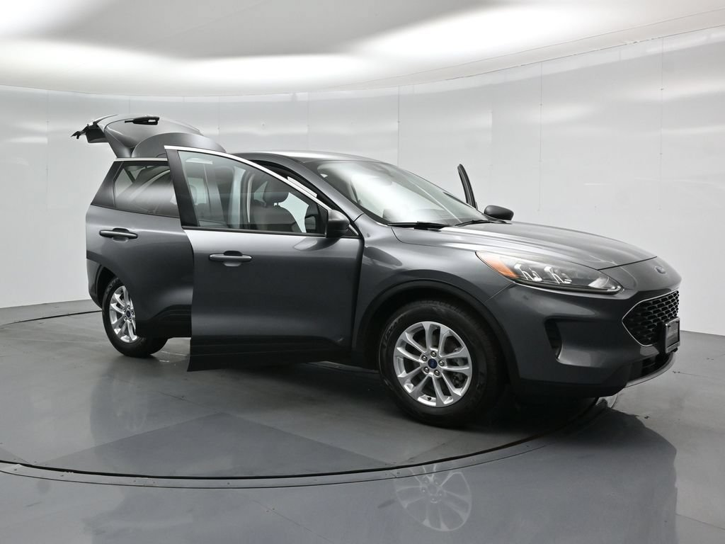 Certified 2022 Ford Escape SE w/ Convenience Package FWD image 32