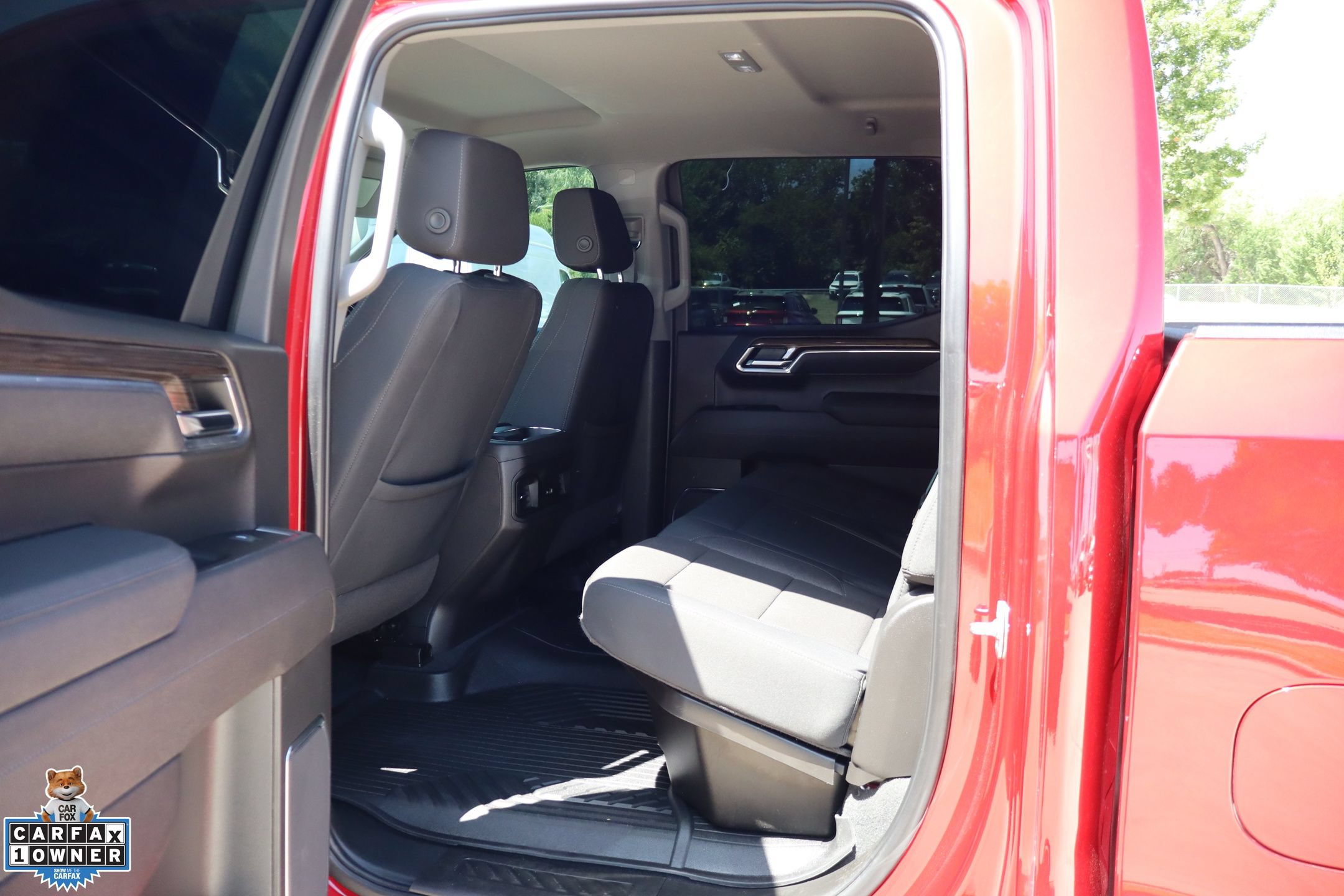 Used 2025 Chevrolet Silverado 1500 LT Trail Boss w/ Convenience Package II AWD/4WD image 26
