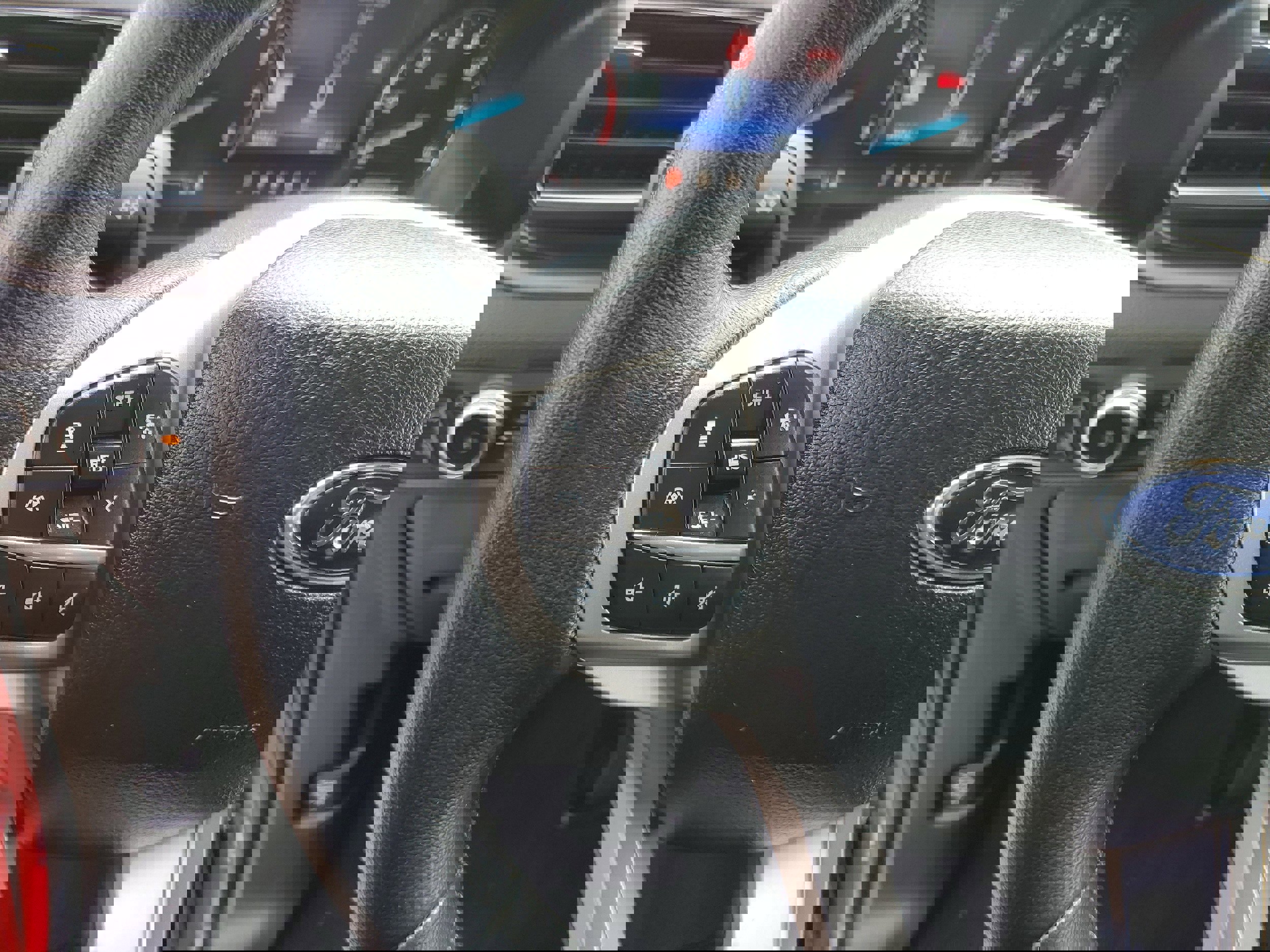 Certified 2022 Ford Explorer Limited w/ Hybrid Equipment Group 310A image 25