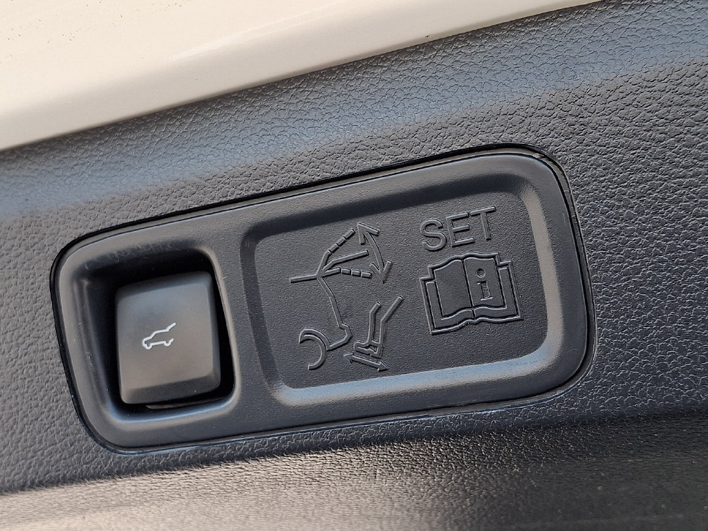 Certified 2023 Ford Expedition Limited AWD/4WD image 29