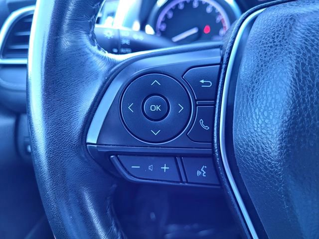 Used 2020 Toyota Camry SE w/ Blackout Package image 24