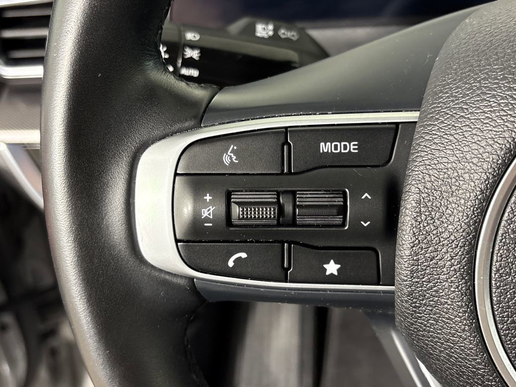Used 2023 Kia Sportage SX image 18