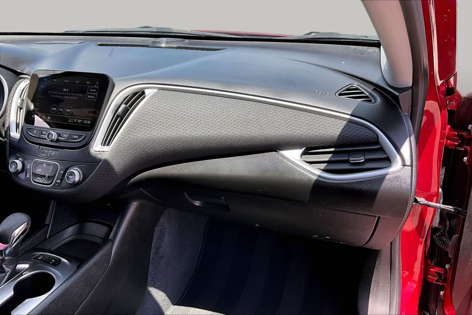 Used 2024 Chevrolet Malibu RS FWD image 18