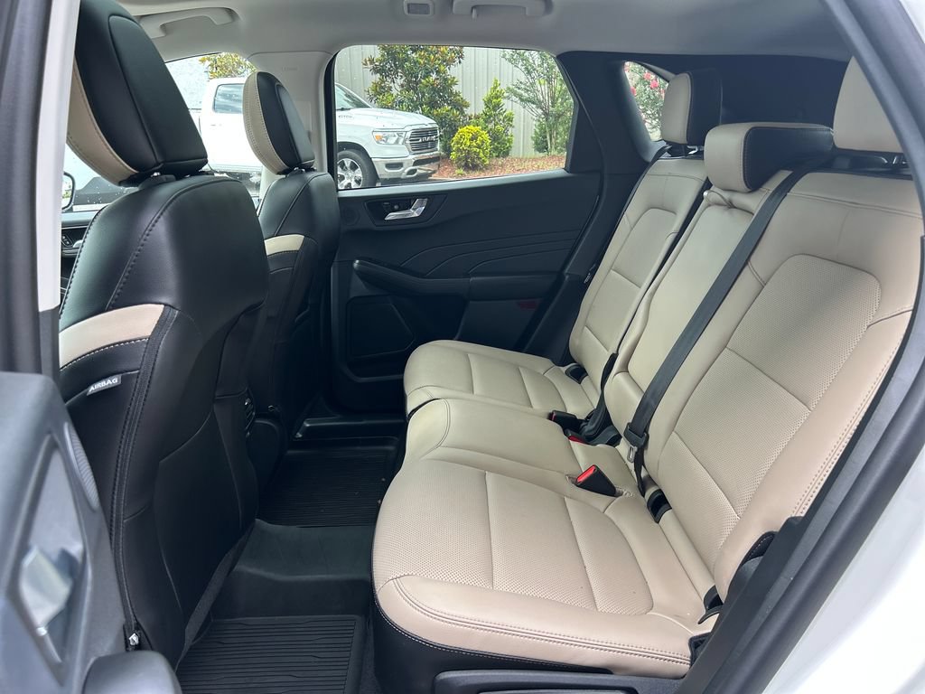 Certified 2021 Ford Escape Titanium FWD image 14