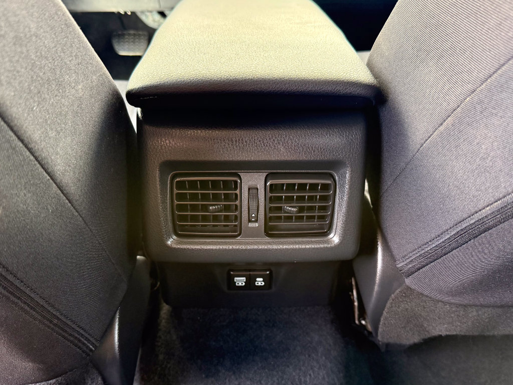 Used 2025 Toyota Camry LE FWD image 32