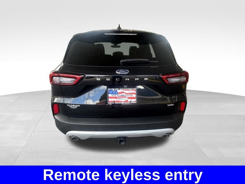 Certified 2024 Ford Escape SE w/ PHEV Premium Package FWD image 5
