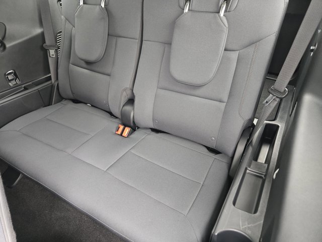 Certified 2025 Ford Explorer Active RWD image 30