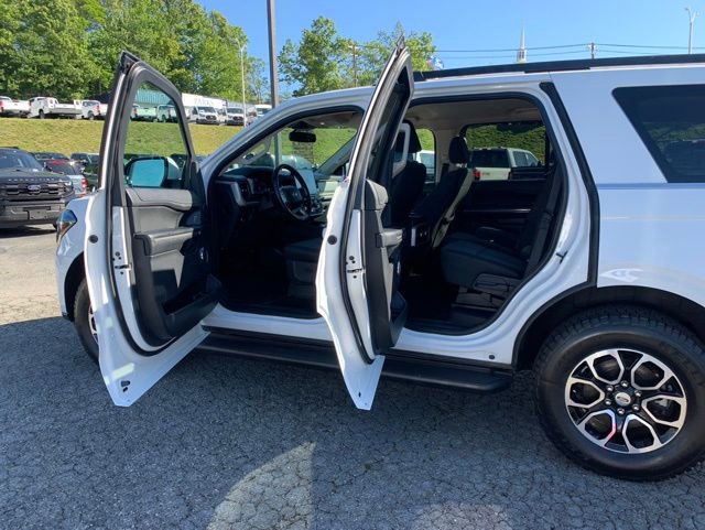 Certified 2024 Ford Expedition XLT AWD/4WD image 17