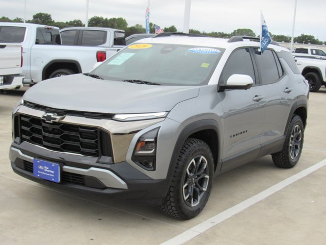 Used 2026 Chevrolet Equinox ACTIV w/ Safety and Technology Package AWD/4WD image 2