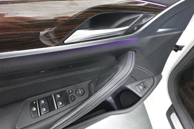 Used 2019 BMW 540i xDrive w/ Convenience Package image 9