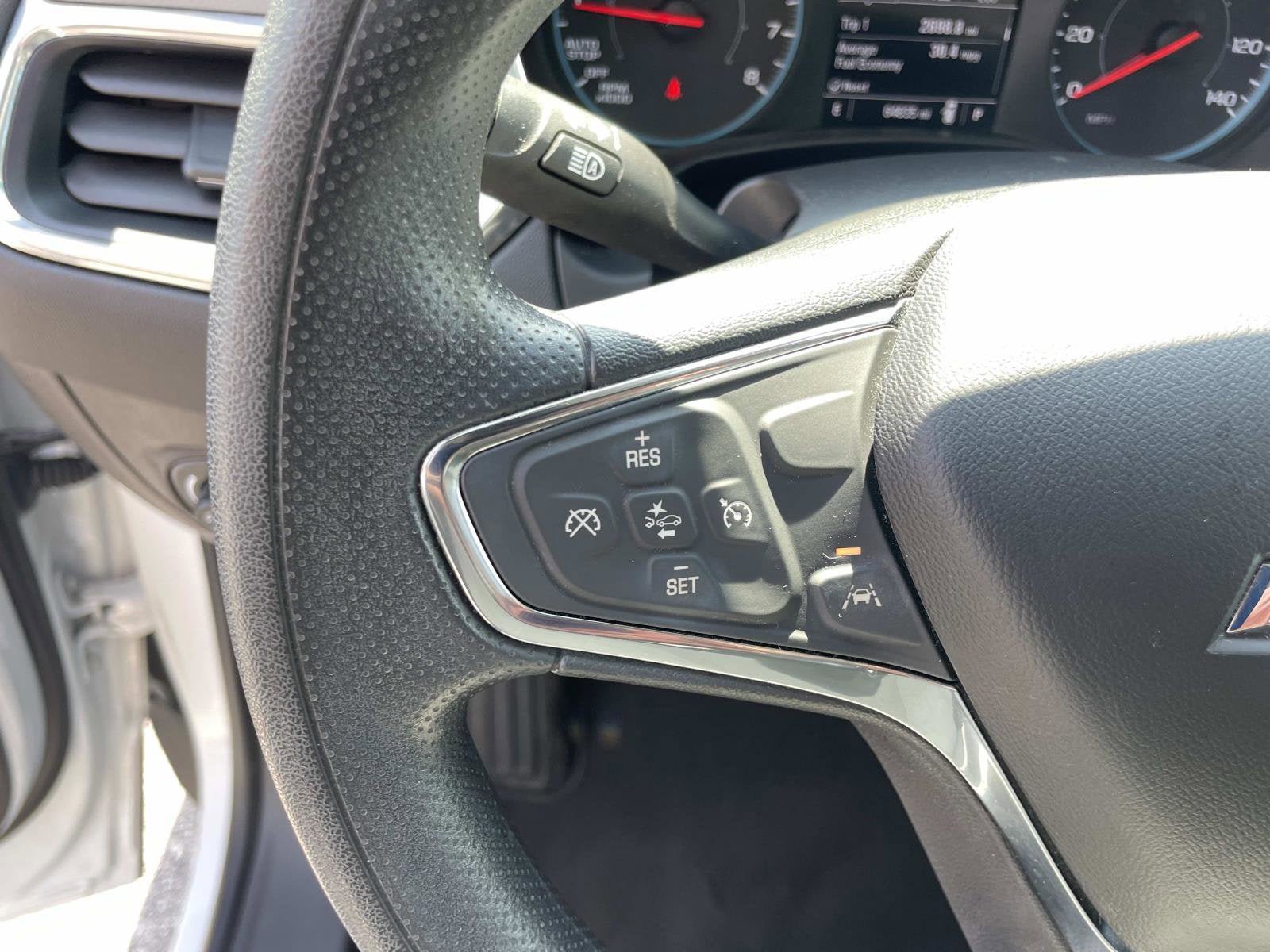 Used 2020 Chevrolet Equinox LS w/ LS Convenience Package FWD image 20