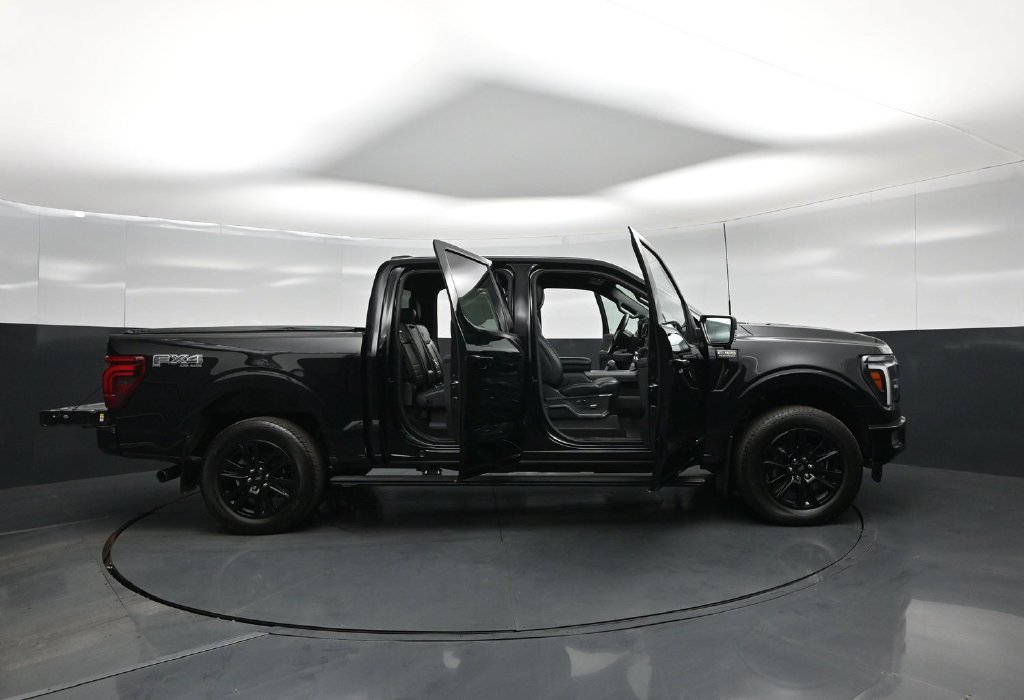 Certified 2024 Ford F150 Platinum w/ FX4 Off-Road Package AWD/4WD image 5