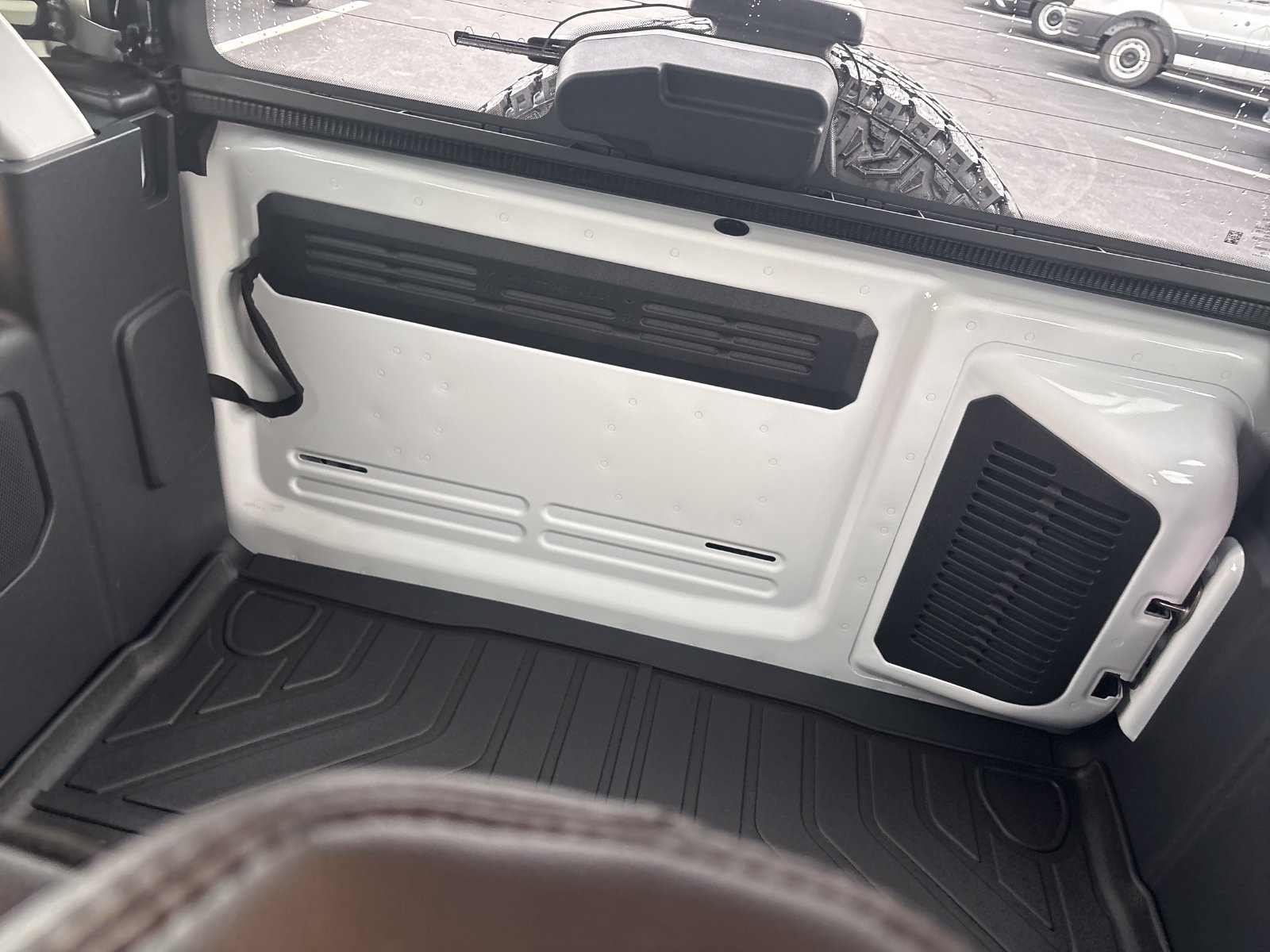 Certified 2025 Ford Bronco Badlands AWD/4WD image 14