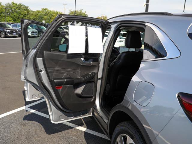 Certified 2024 Ford Escape Platinum AWD/4WD image 23