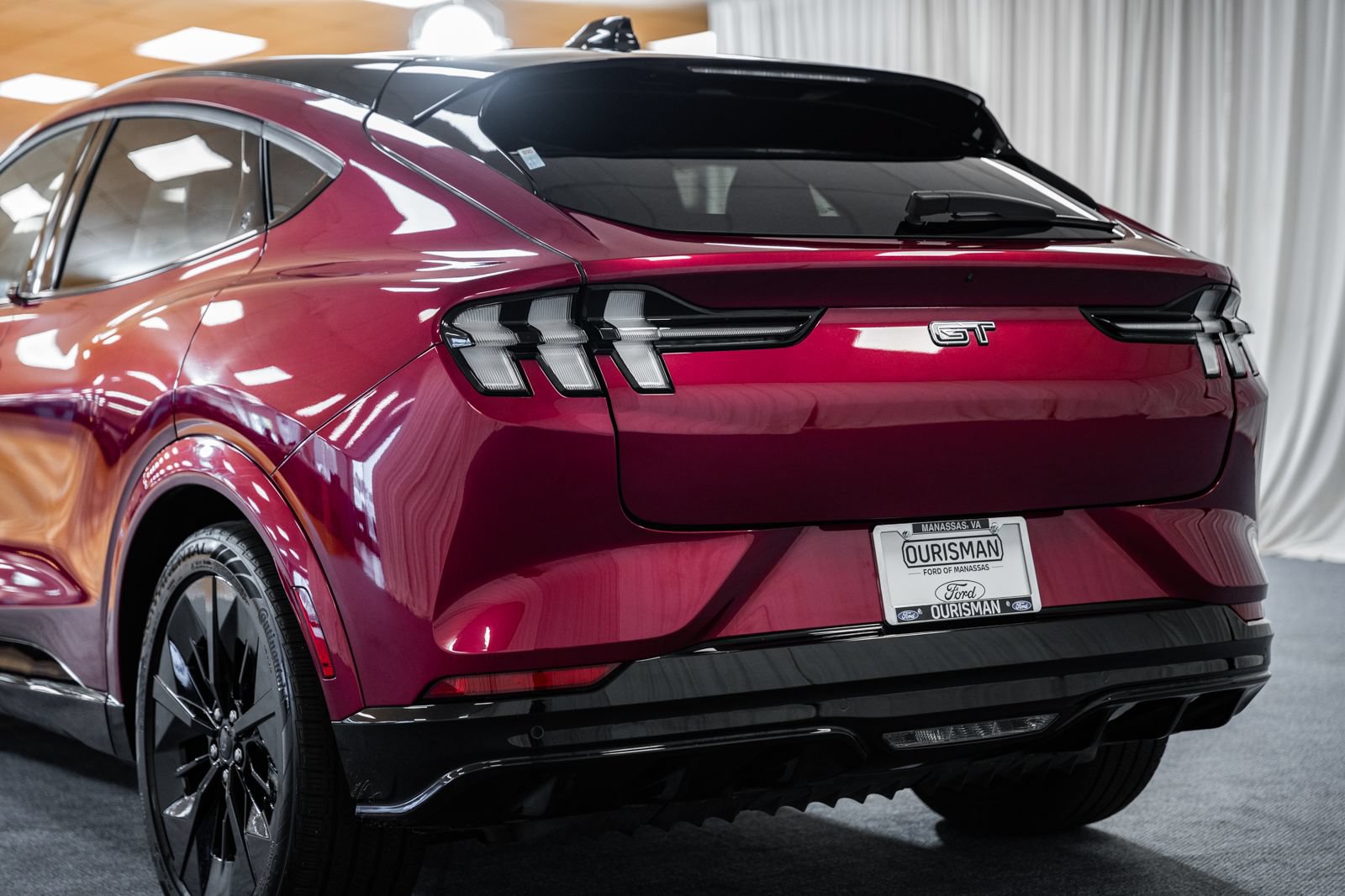 Certified 2025 Ford Mustang Mach-E GT AWD/4WD image 5