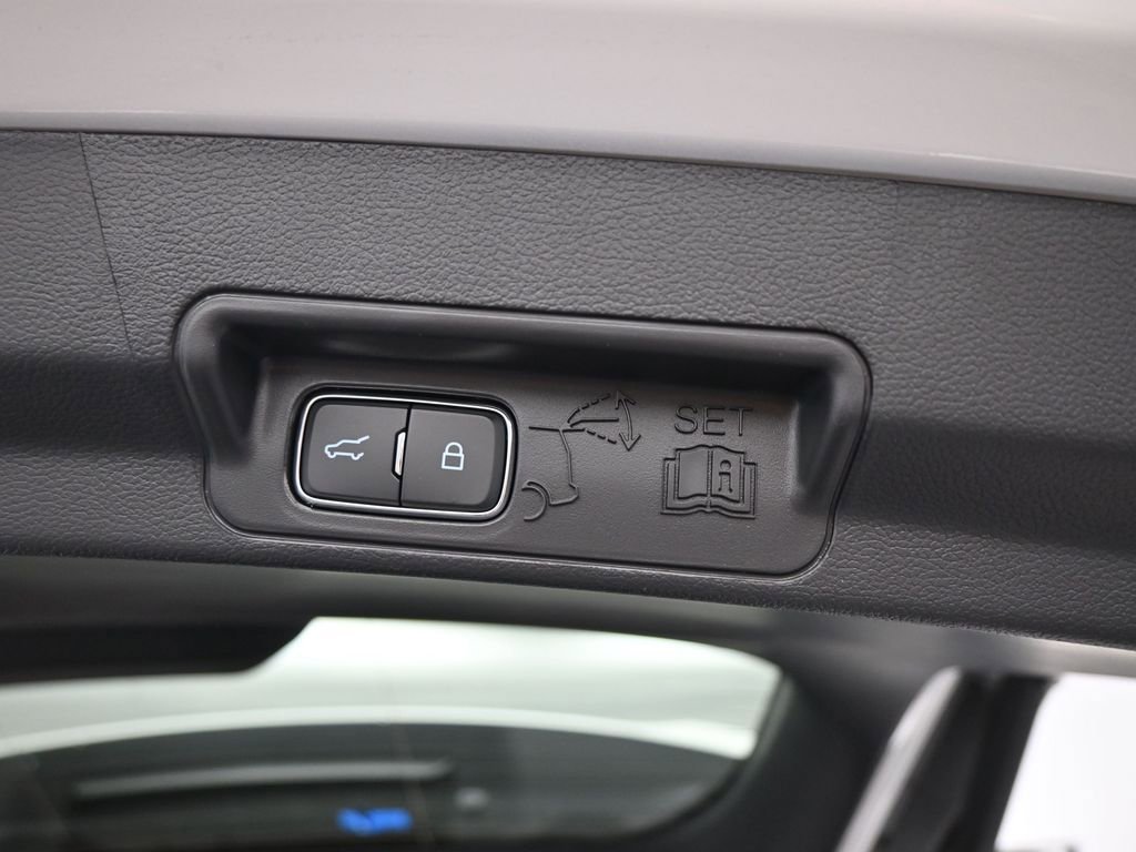 Certified 2025 Ford Explorer ST-Line w/ Premium Package image 24