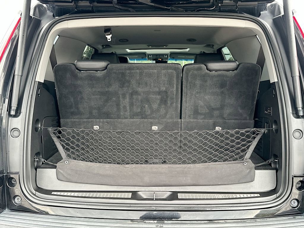 Used 2019 Cadillac Escalade Luxury RWD image 16