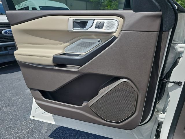 Certified 2020 Ford Explorer Platinum w/ Premium Technology Package AWD/4WD image 24
