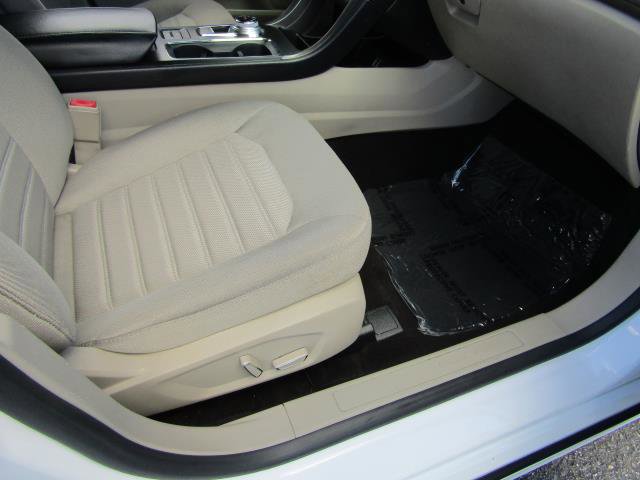 Certified 2019 Ford Fusion SE FWD image 10