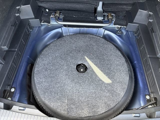 Used 2023 Nissan Rogue S image 46